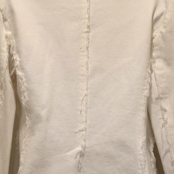 EUC Donna Karan 8 White Denim Shredded Hem Jacket with Embellishments - Picture 9 of 11